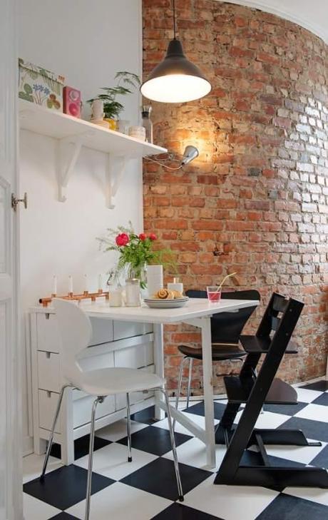 Paredes de ladrillo en la cocina