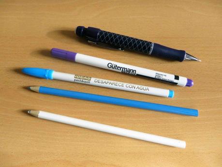 Escuela de bordado: Herramientas y materiales para bordar a mano / Embroidery School: Tools and materials for hand embroidery