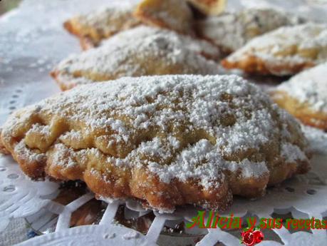 EMPANADILLAS RELLENAS DE DULCE DE BATATA