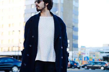 Looking_trought_glamour_narcotico_vintage_coat_h&m_sweater_h&m__ripped_jeans_asos_boots_mouet_sunglasses_menswear_streetstyle_fashion_lifestyle_blog (2)