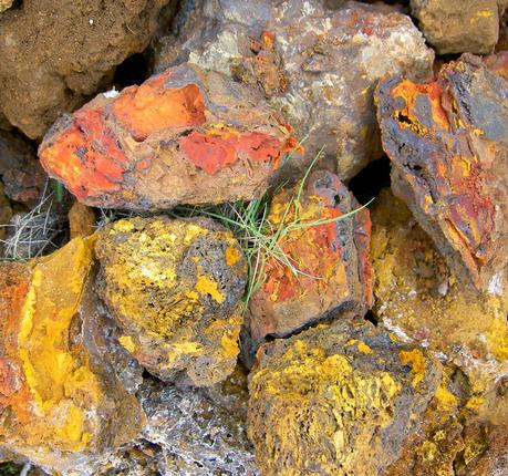 El hierro y la cerámica: un paseo por la minería del hierro de La Unión