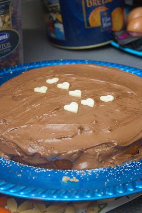 Tarta de fresas, mermelada de pera y chocolate Reto Alfabeto Dulce