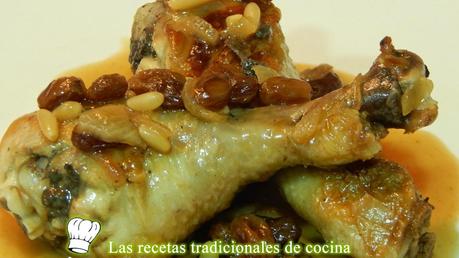 Receta de jamoncitos de pollo con salsa de pasas y piñones