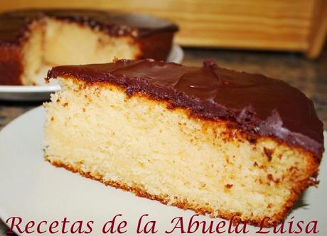 BIZCOCHO DE NARANJA Y YOGUR