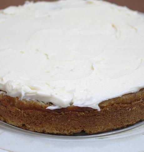 Torta de Piña y Plátano (Hummingbird Cake)