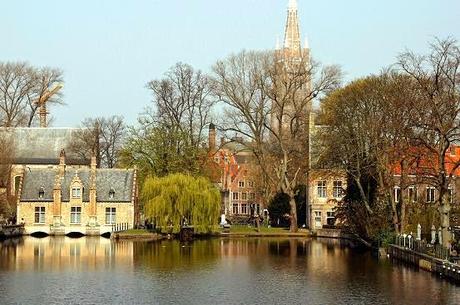 Canales embrujados por la historia: Flandes