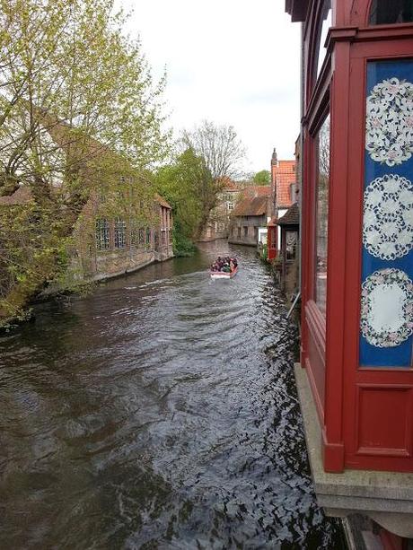 Canales embrujados por la historia: Flandes