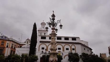 Paseando por un barrio de Sevilla