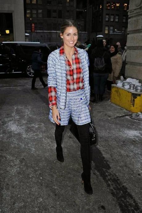 Estilo Olivia Palermo con botas mosqueteras