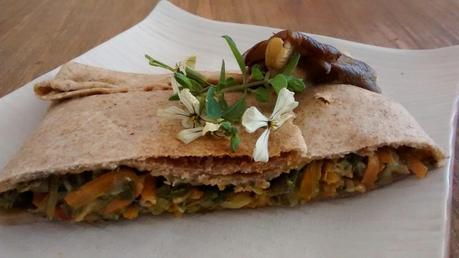 Empanada integral de verduras y queso, tipo strudel. Empanada integral de verduras y queso, tipo strudel.