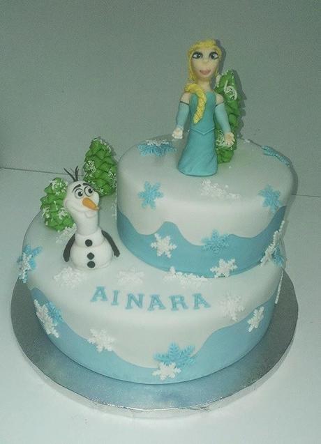 Tarta y galletas para la comunión de Ainara