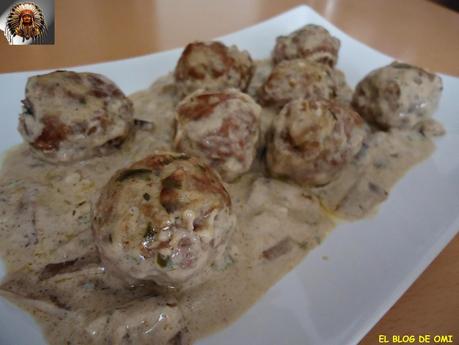 ALBÓNDIGAS DE CERDO Y TERNERA A LA CREMA