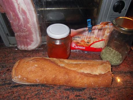 PANINIS DE BACON Y QUESO