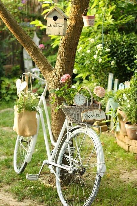 Pon una bicicleta vintage en la decoración de tu boda