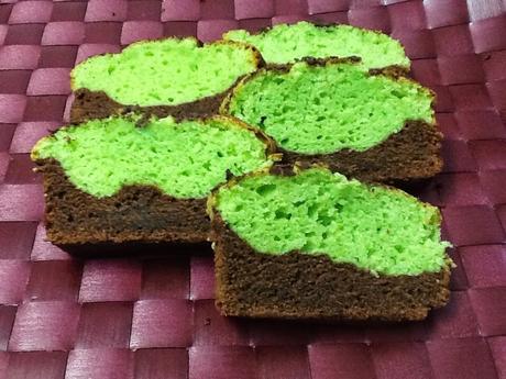 BROWNIE CON QUESO Y AGUACATE