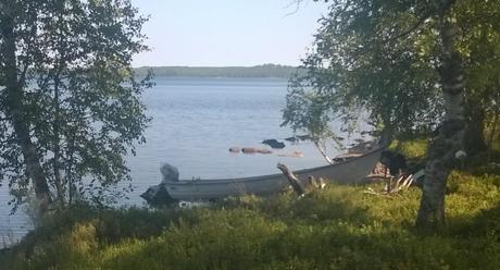 No hay casita de campo que no dipsonga de su canoa