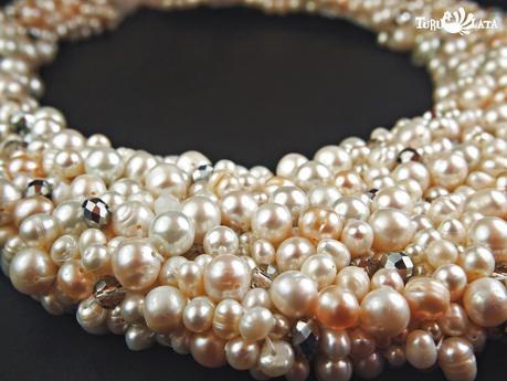 EL COLLAR DE AFRODITA