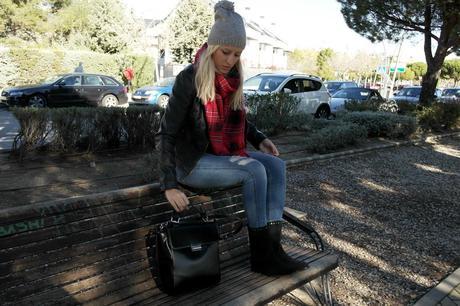 MUST HAVE: TARTAN SCARF MUST HAVE: TARTAN SCARF