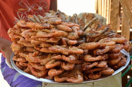 Tentenpiés para matar el hambre en Bagán