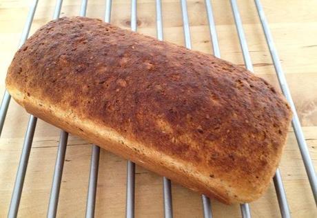 recetas delikatissen recetas caseras pan recetas caseras de pan pan para desayunos y meriendas pan delikatissen pan de molde integral receta Pan de molde integral de centeno y semillas de lino pan de molde hecho en casa pan de molde con semillas pan casero amapola y sésamo 