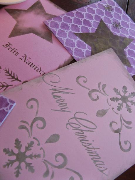 Tarjetas navideñas con stencils navideños Tarjetas navideñas con stencils navideños