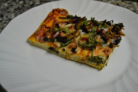 Pizza de Canonigos Beicon y Camagrocs