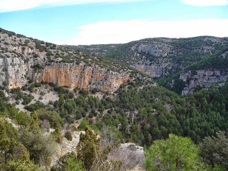 Caminando por la Rambla Celumbres (Portell de Morella)