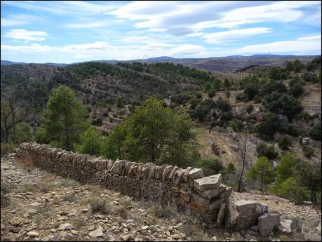 Caminando por la Rambla Celumbres (Portell de Morella)