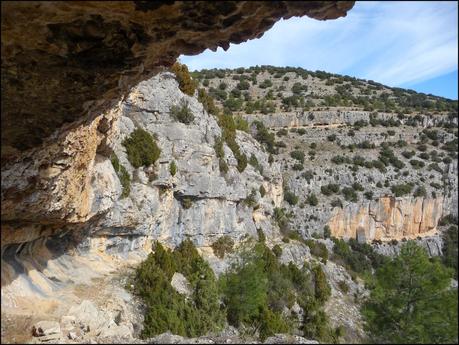 Caminando por la Rambla Celumbres (Portell de Morella)