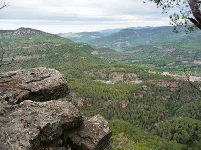Salto de la Novia de Cirat con Los K2 de las Kumbres
