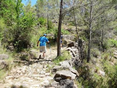 Salto de la Novia de Cirat con Los K2 de las Kumbres