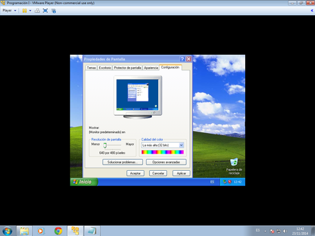 Tutorial - Crear máquina virtual con VMware Player Tutorial - Crear máquina virtual con VMware Player