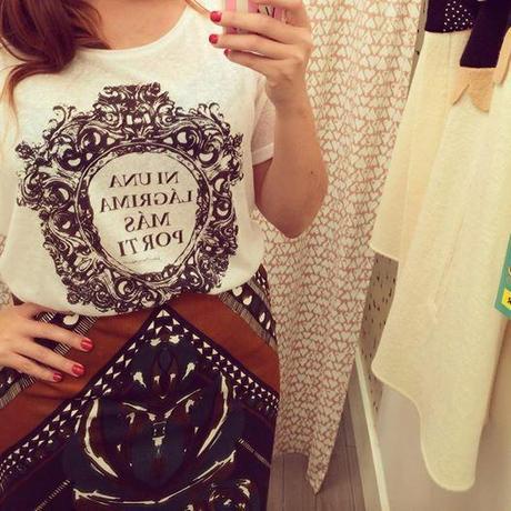 SHOPENING NIGHT: Winter 2014 - Blogger Oficial! Foto: ¿Puede ser más molona esta camiseta? #DoloresPromesas en #ShopeningNight #blogging #shopeningnightvlc #bloggeroficial #misspersonalchopped DOLORES PROMESAS VALENCIA SHOPENING NIGHT