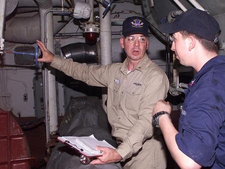 File:US Navy 020724-N-9802B-001 A safety Inspection is conducted in the main spaces aboard USS Essex (LHD 2).jpg