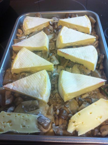 Gratinado De Patatas Con Setas Y Reblochon