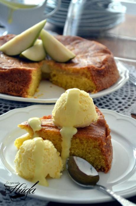 Corte bizcocho de peras