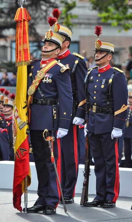 Letizia, la reina roja de España