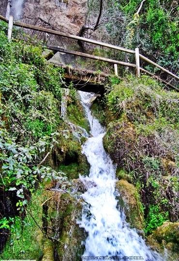 Navajas, entre la naturaleza, la leyenda y su arquitectura