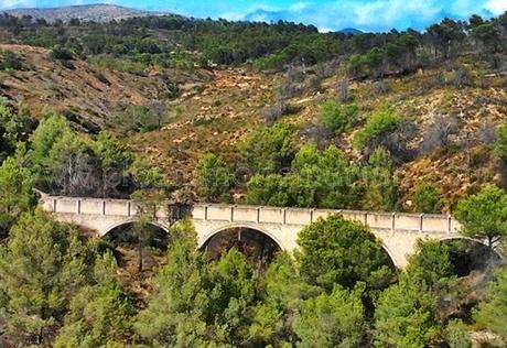 Navajas, entre la naturaleza, la leyenda y su arquitectura