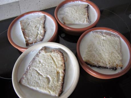 SOPA DE ALMENDRAS CON PASTA DE ALMENDRAS DE MAZAPANES BARROSO