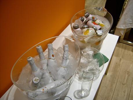 PULSERAS SOLIDARIAS DE FOLLI FOLLIE