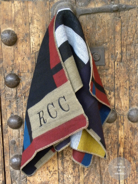 mis looks, outfit capa manta, loook capa manta, Aliexpress, aliexpress capa manta burberry, burberry aliexpress, capa manta, capa manta burberry, capa olivia palermo, clon capa manta burberry, fashion blogger, los looks de mi armario, http://www.loslooksdemiarmario.com/2014/11/cronica-de-un-post-anunciado-outfit-con.html