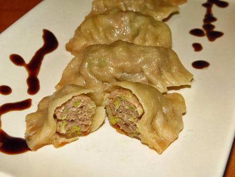 Gyoza rellenas de cerdo y col