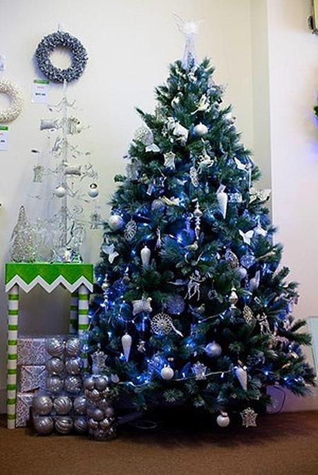 decoraciones de árboles de Navidad azul