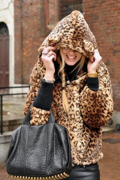 Looks Street: Coat Animal Print