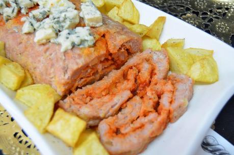 ROLLO DE POLLO CON MERMELADA DE PIMIENTOS ASADOS Y ROQUEFORT ROLLO DE POLLO CON MERMELADA DE PIMIENTOS ASADOS Y ROQUEFORT