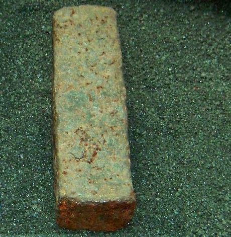 Minas de Riotinto y Nerva: geología desnuda, emporio tartésico de plata entre dehesas verdes.