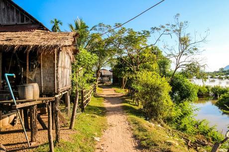 Caminos de Don Det, junto al Mekong