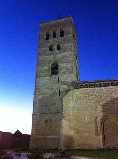 La torre de la Iglesia de Santa María en Torremormojón (Palencia) es la más alta de la provincia