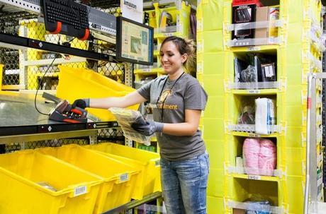 Amazon anuncia la 8va generación de sus centros de distribución con nuevos robots Kiva